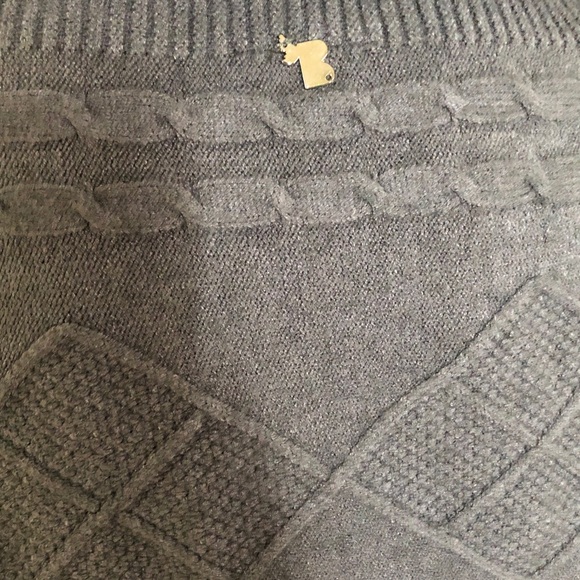 Laura Bernal shawl - Picture 5 of 6